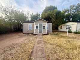 featured image of 1019 Roosevelt St
