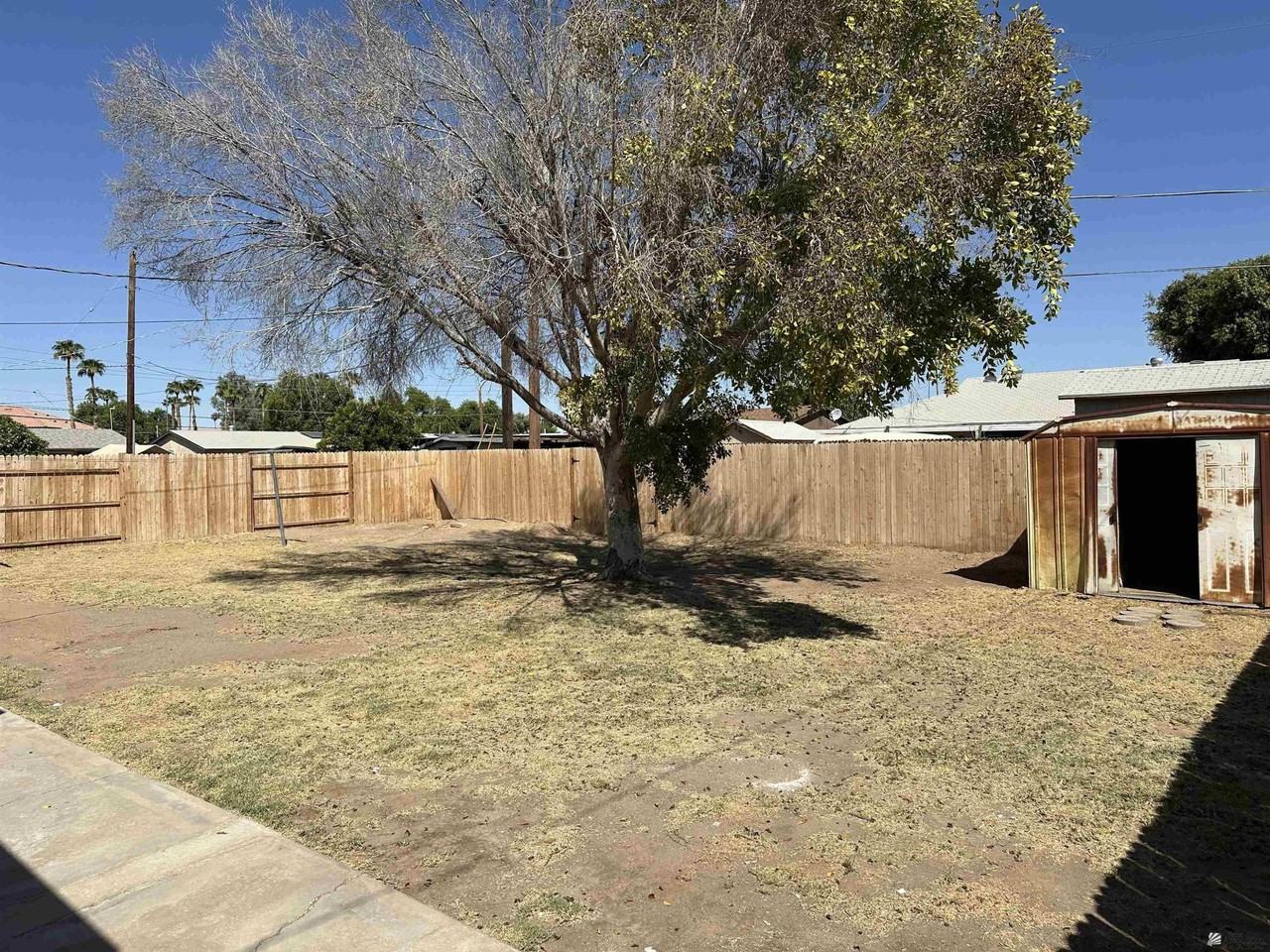 2264 W 19th St - Photo 2 of 12