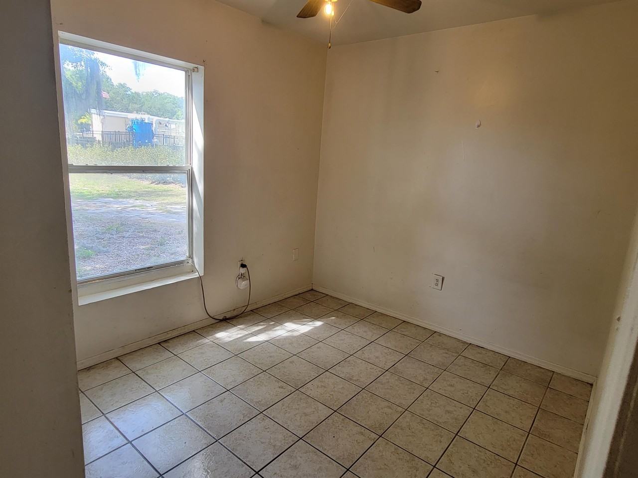 307 E Magnolia St #2 - Photo 6 of 9