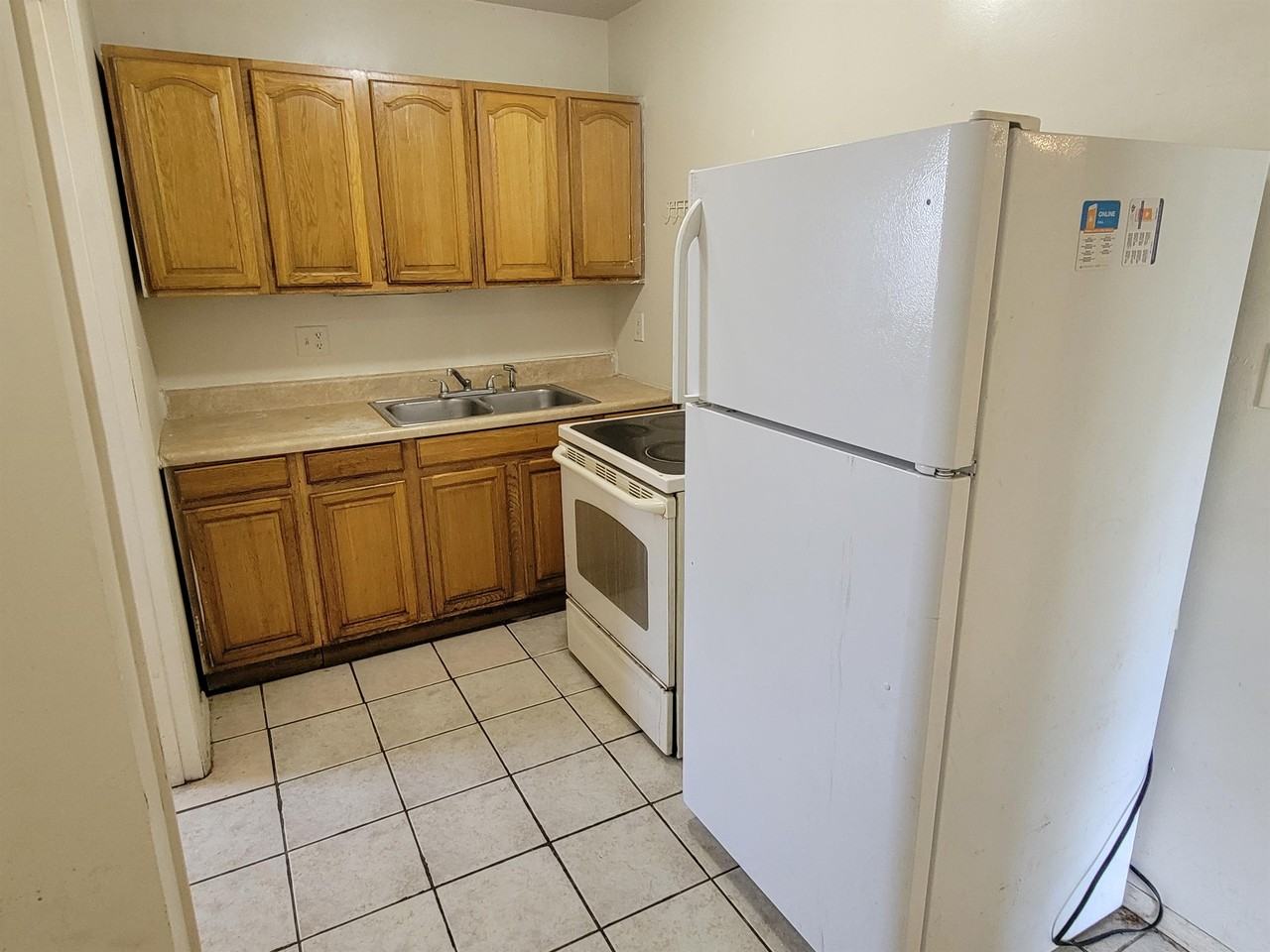 307 E Magnolia St #2 - Photo 7 of 9
