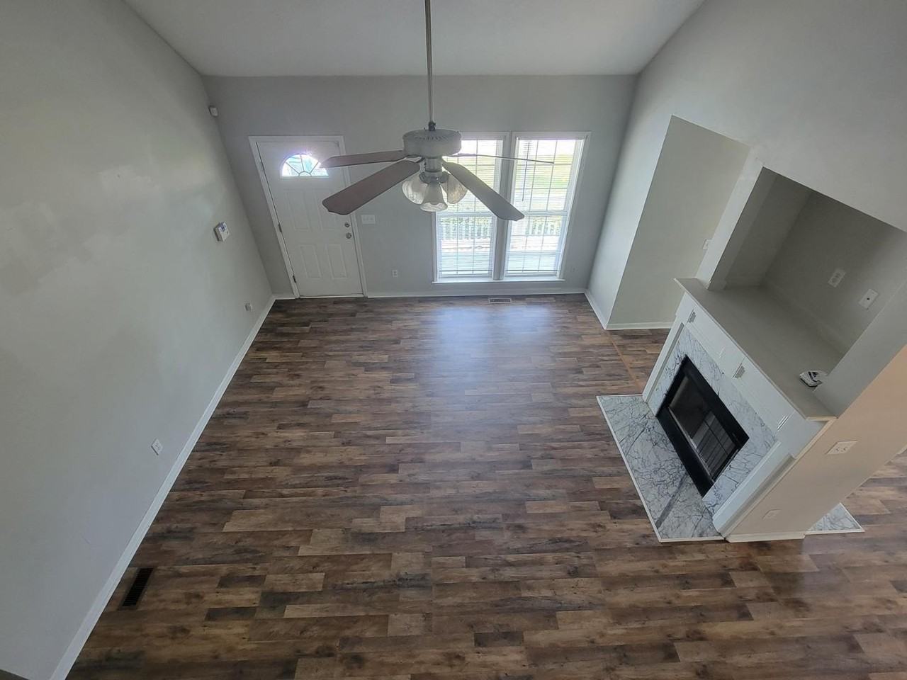 211 Zircon Ln - Photo 7 of 27