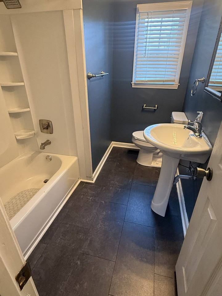 1941 Maple St #1 - Photo 2 of 12