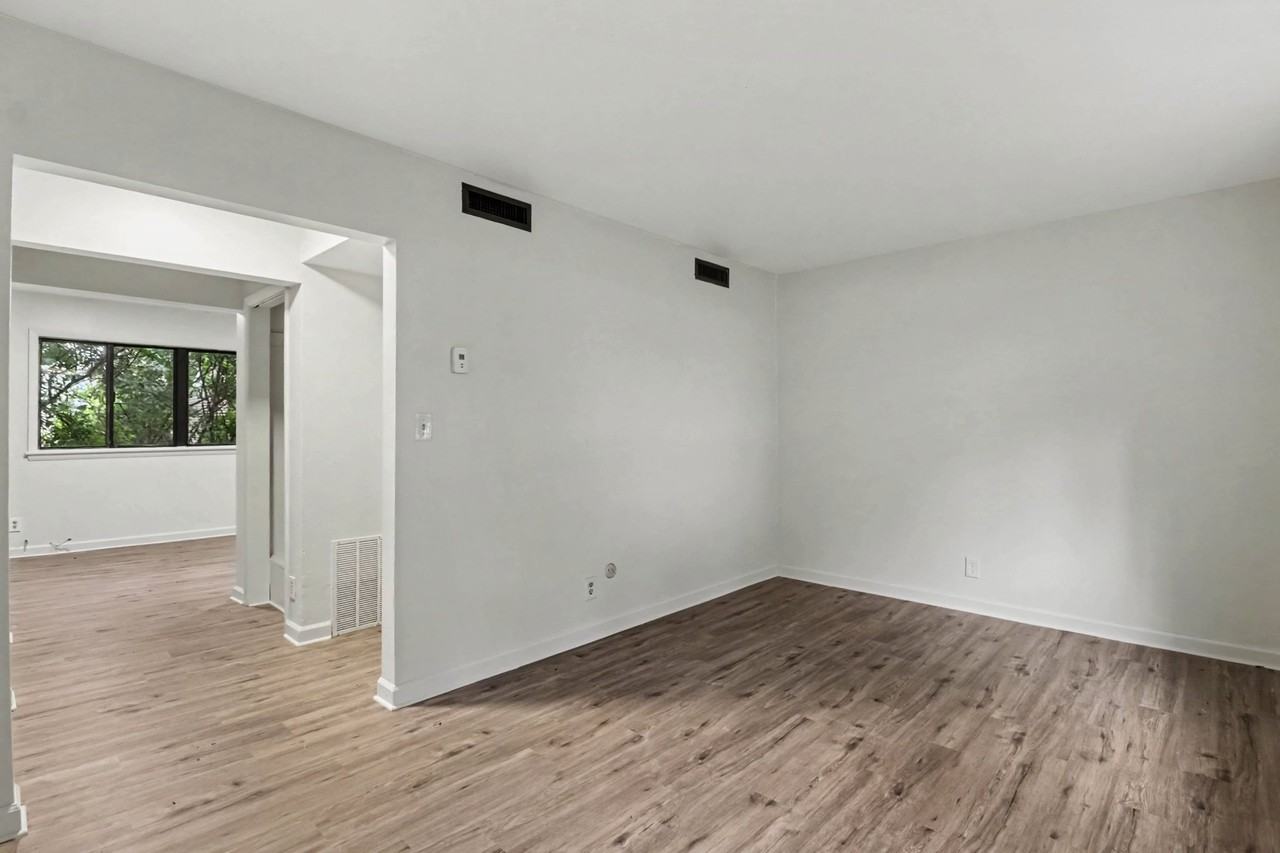 518 Saint Marys Dr #1 - Photo 2 of 15