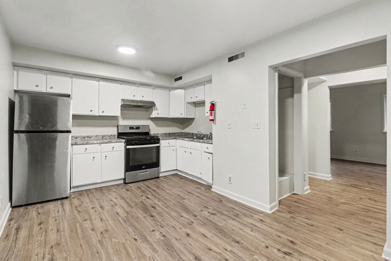 518 Saint Marys Dr #1 - Photo 5 of 15