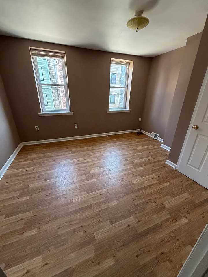 2538 Manton St #1 - Photo 7 of 10