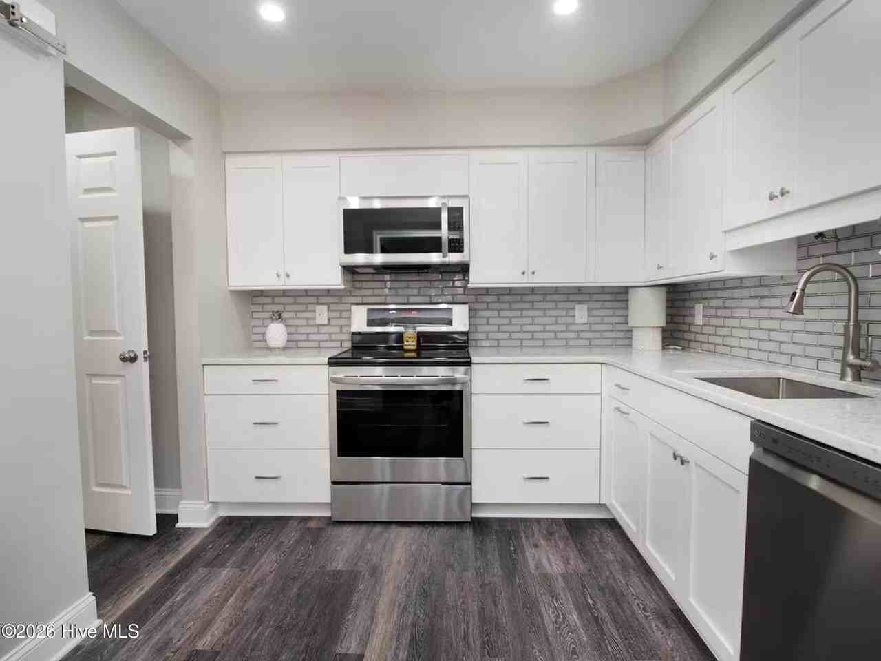 9265 US 15-501 Highway - 1Unit 17B #1 - Photo 4 of 7