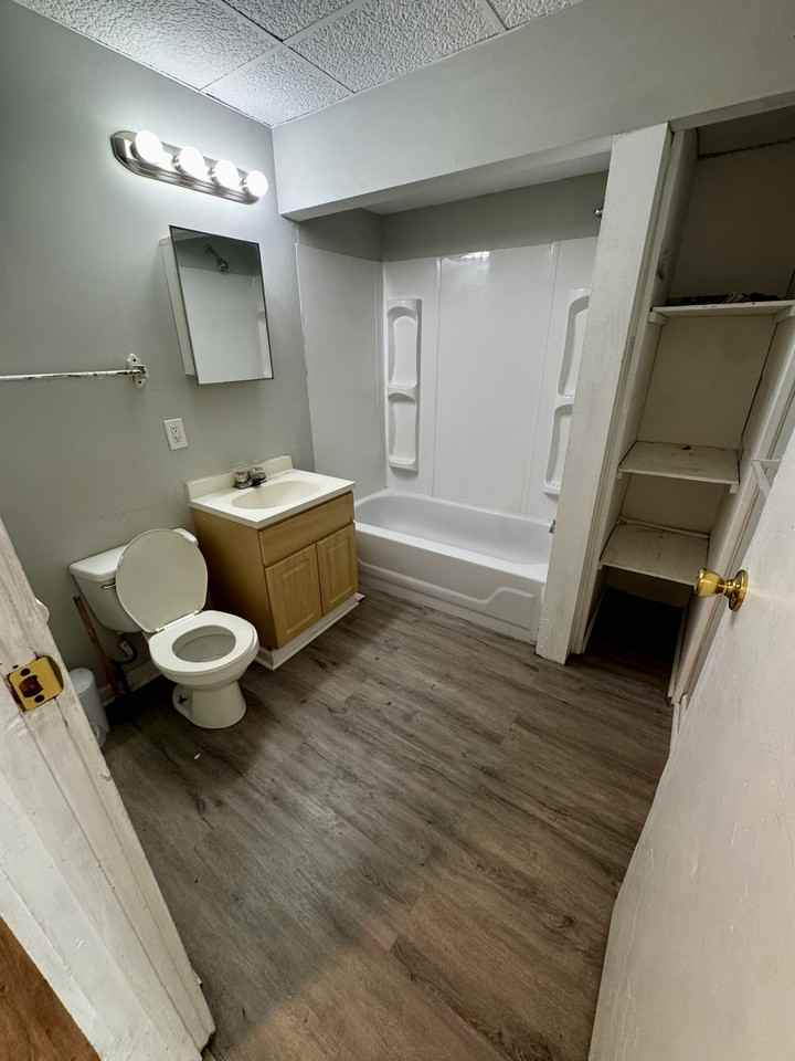187189 Main St N #1 - Photo 7 of 18