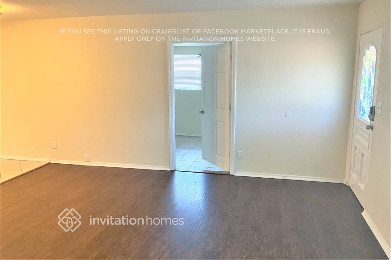 8795 54th St N - Photo 2 of 13