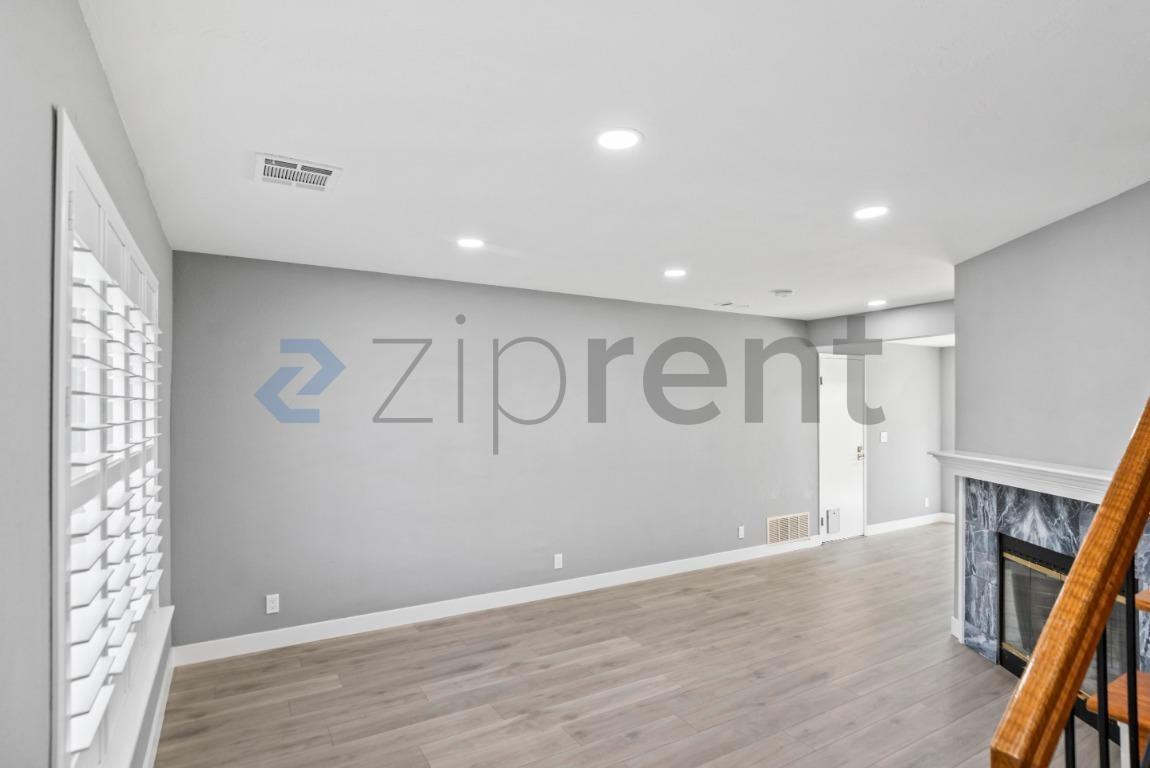 5220 Macaw Ct - Photo 6 of 30