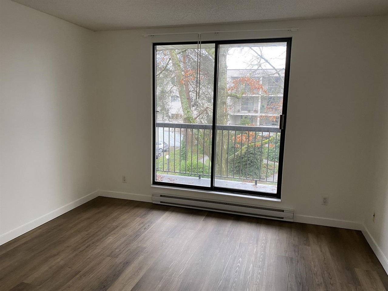Bennett Manor - Photo 3 of 21
