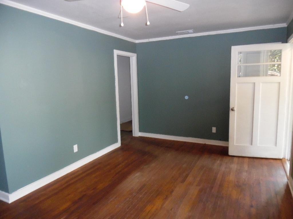 1 Sherwood Ln #1 - Photo 3 of 9