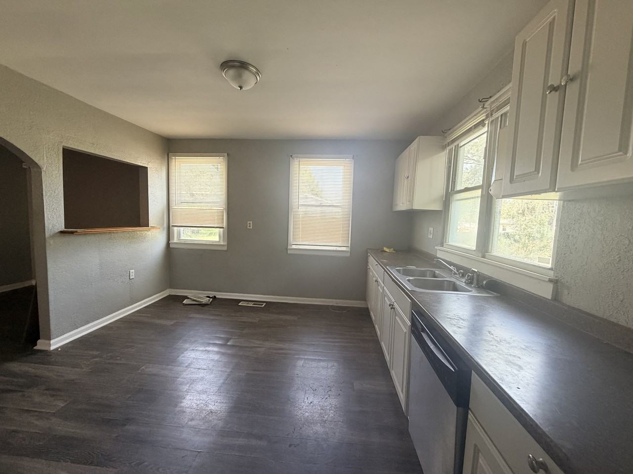 600 Plum St #1 - Photo 3 of 20