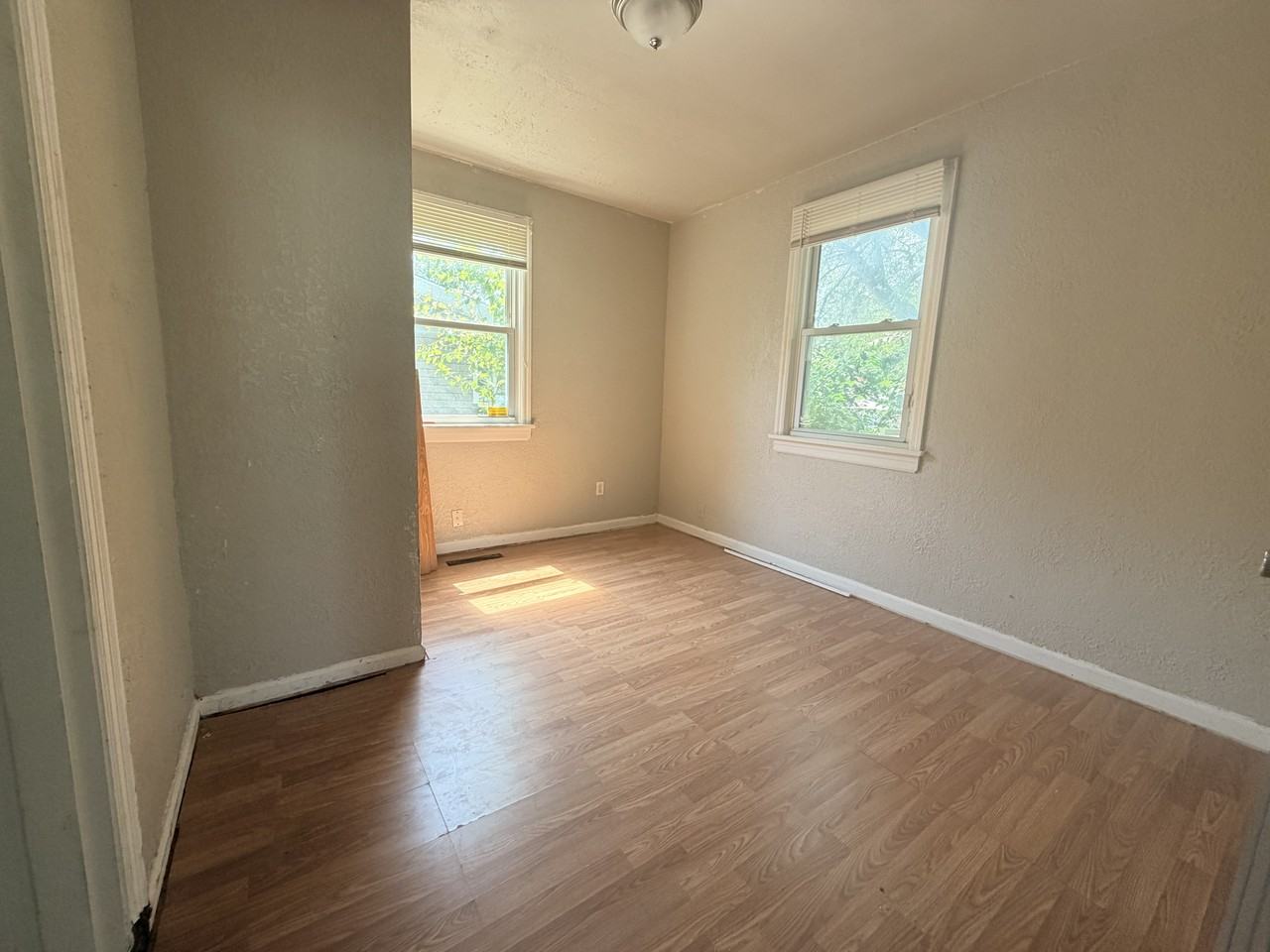 600 Plum St #1 - Photo 7 of 20