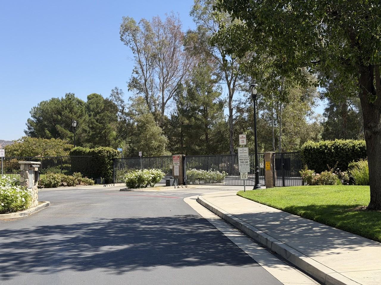 25413 Holly Beach Drive - Photo 2 of 42