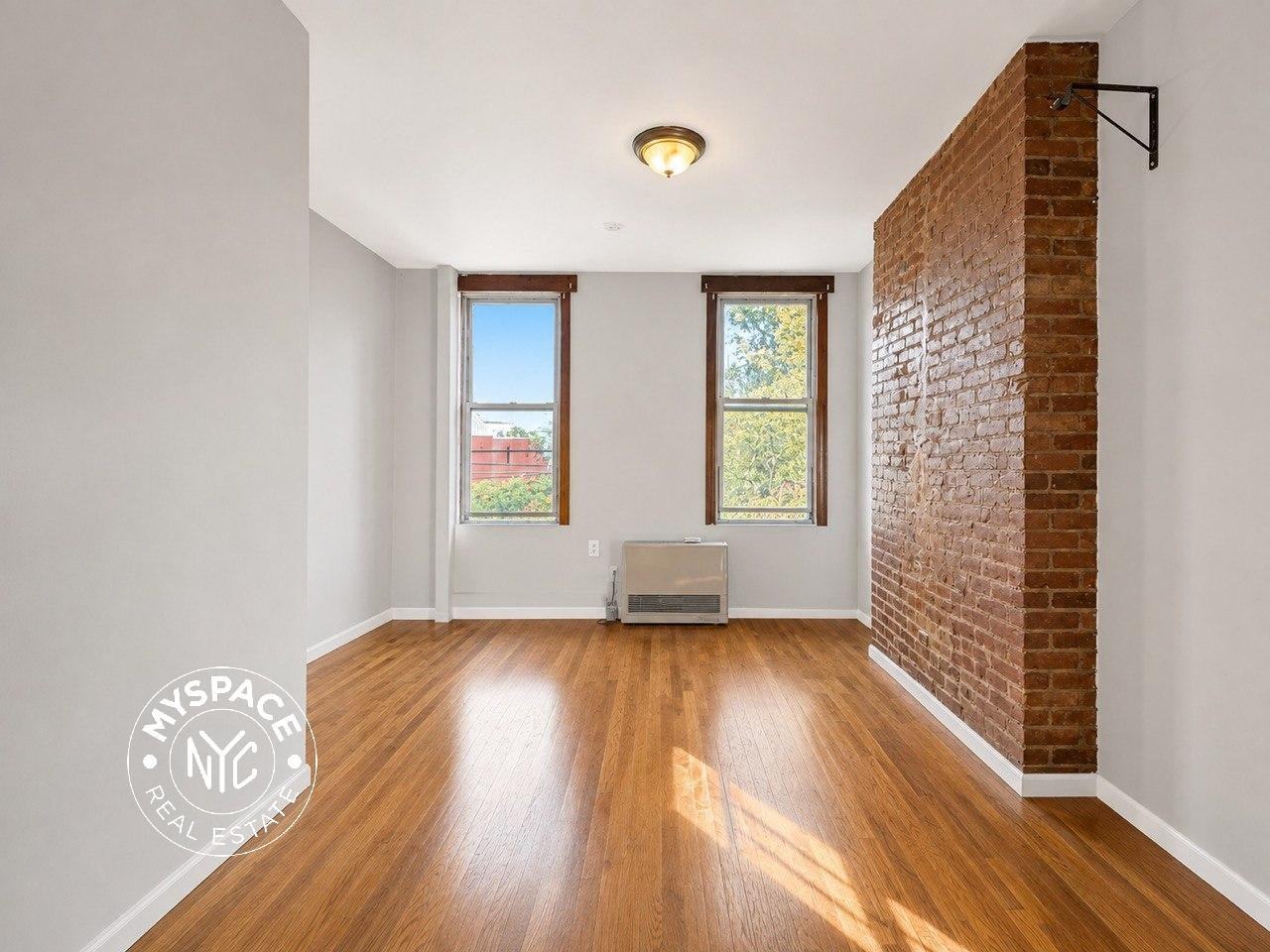 144 Suydam St #2L - Photo 3 of 4