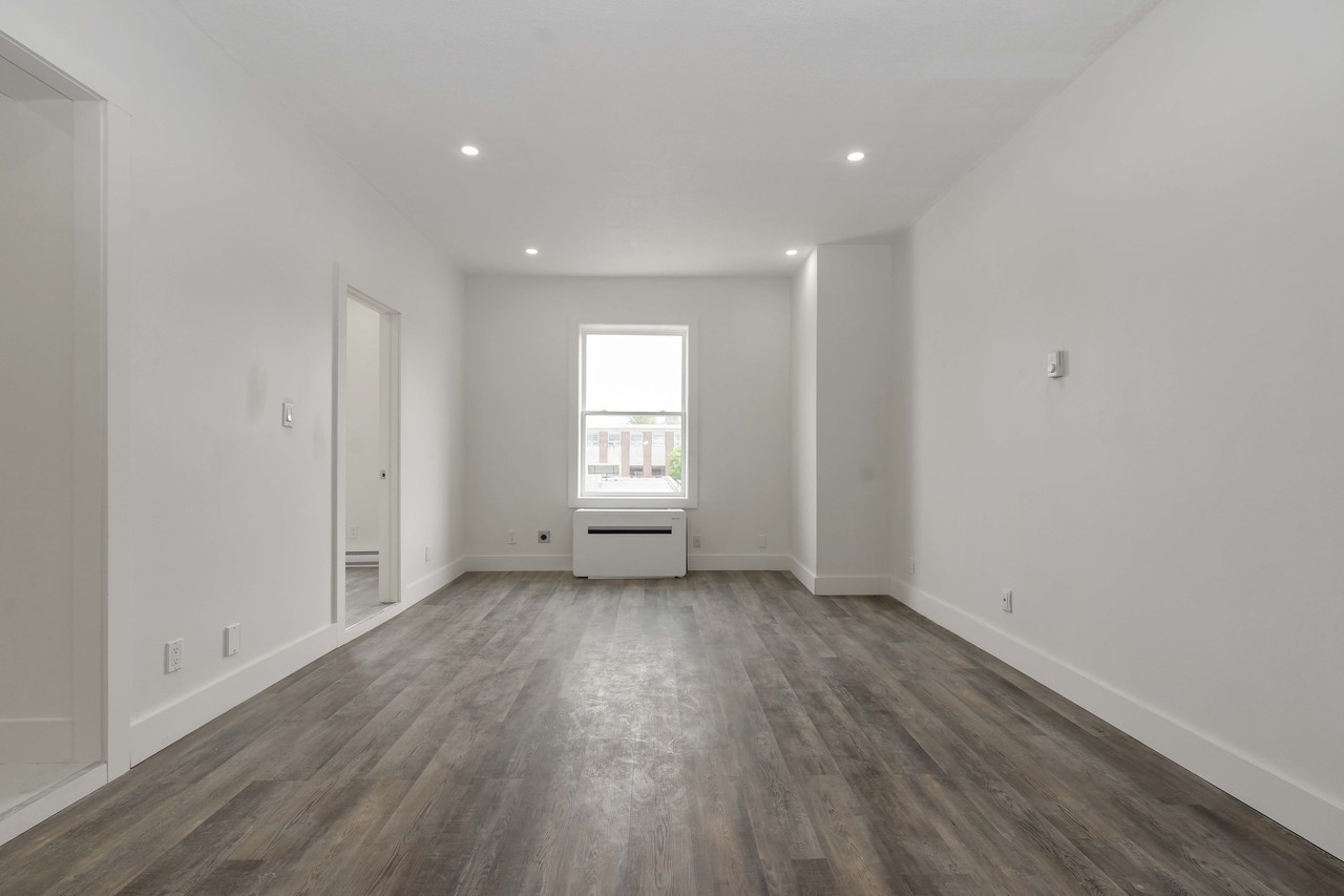 13 - 523 Bay St, Midland, ON L4R 1L2, Canada - Photo 2 of 12