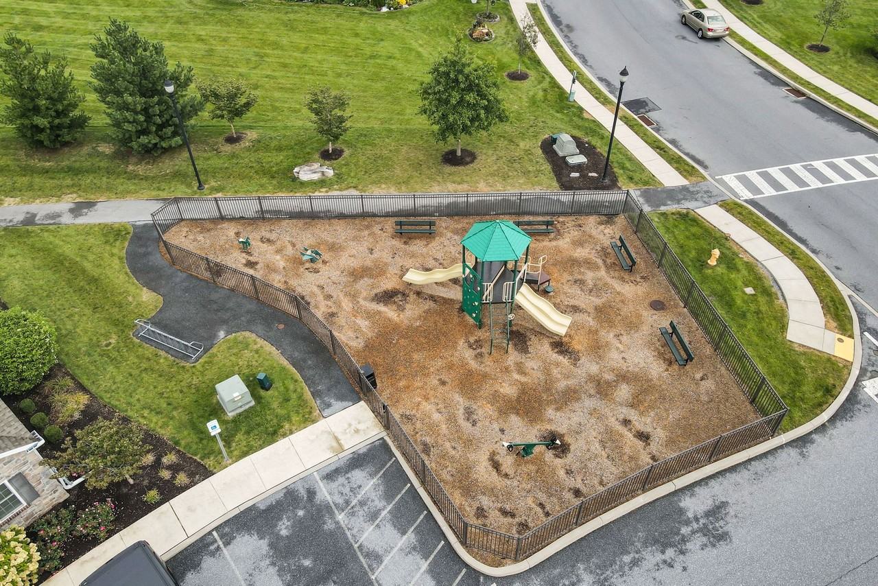 Stonebrook - South - Photo 4 of 35