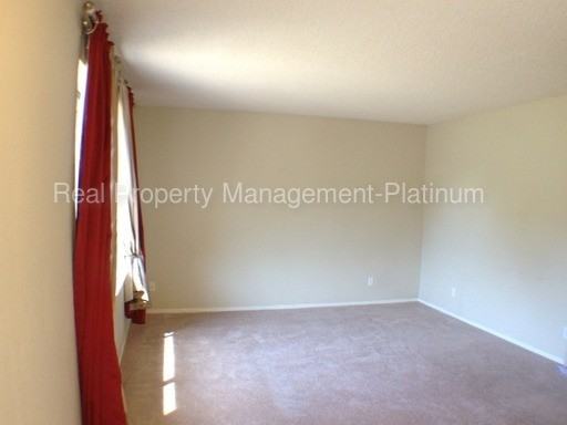 1324 W Pinedale Ave - Photo 3 of 21