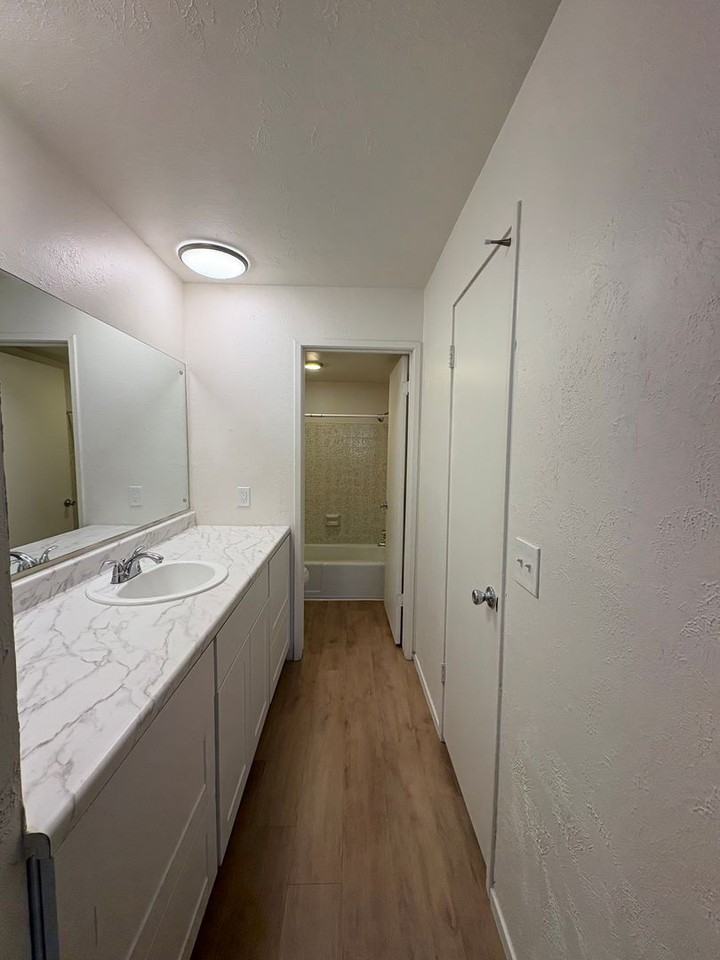 Caledonian Apartments - Photo 7 of 29