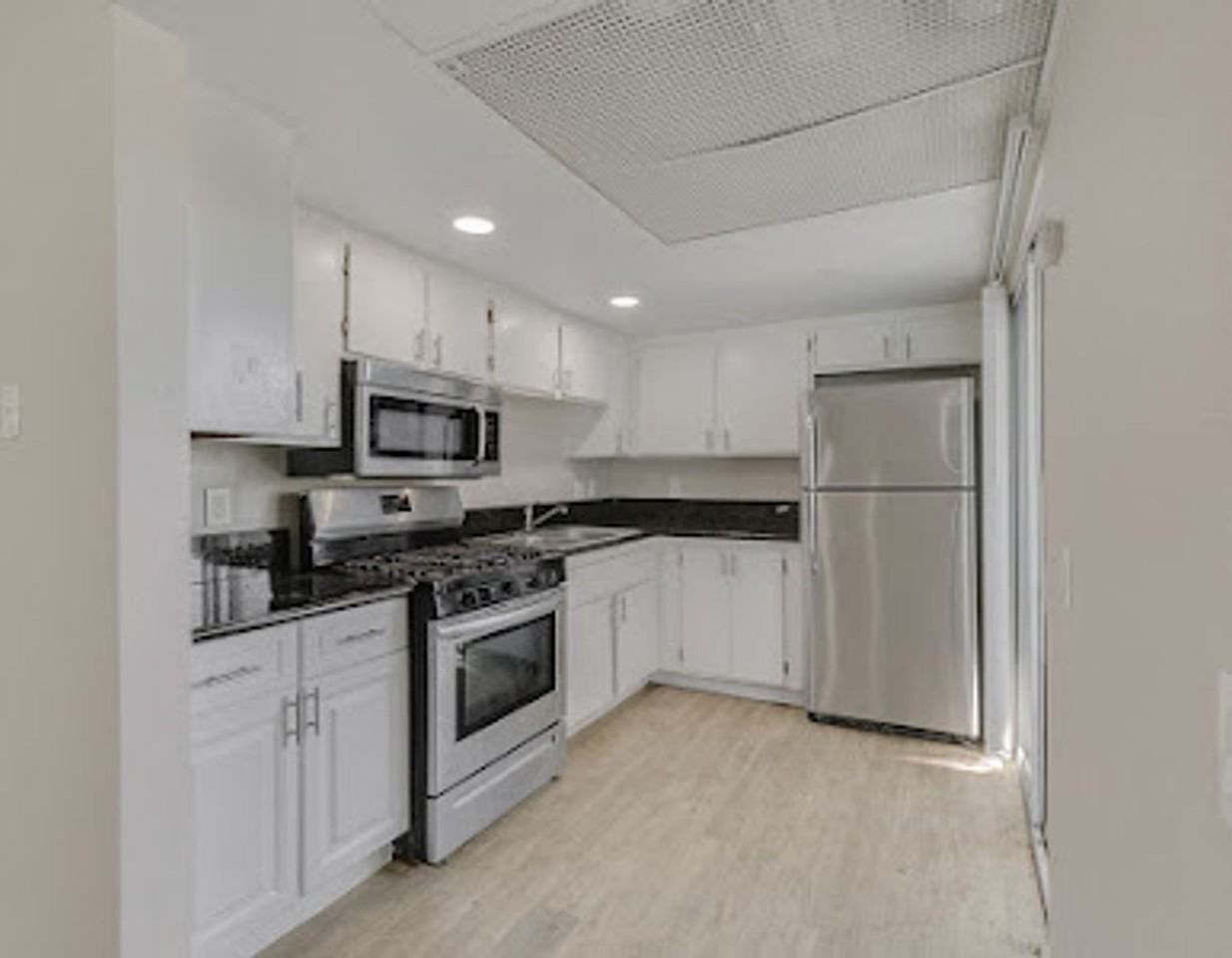 Park City Walk Apartments - Photo 7 of 12