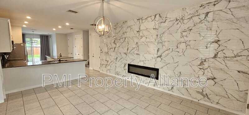202 Aberdeen St - Photo 3 of 24