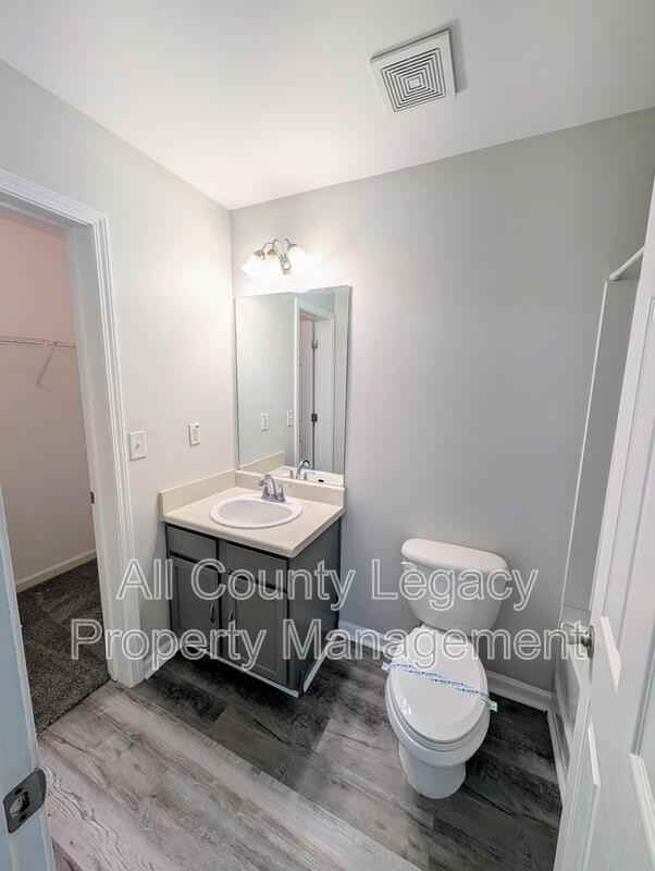 6381 Redan Sq - Photo 6 of 11