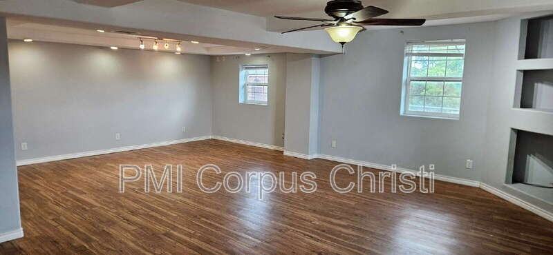 3842 Lynda Lee Dr - Photo 2 of 21