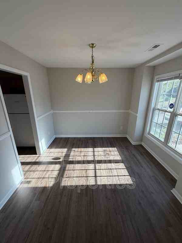 4727 Tanglewood Oaks St - Photo 3 of 10