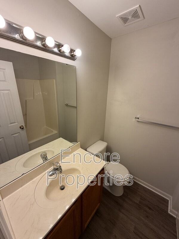 4727 Tanglewood Oaks St - Photo 7 of 10