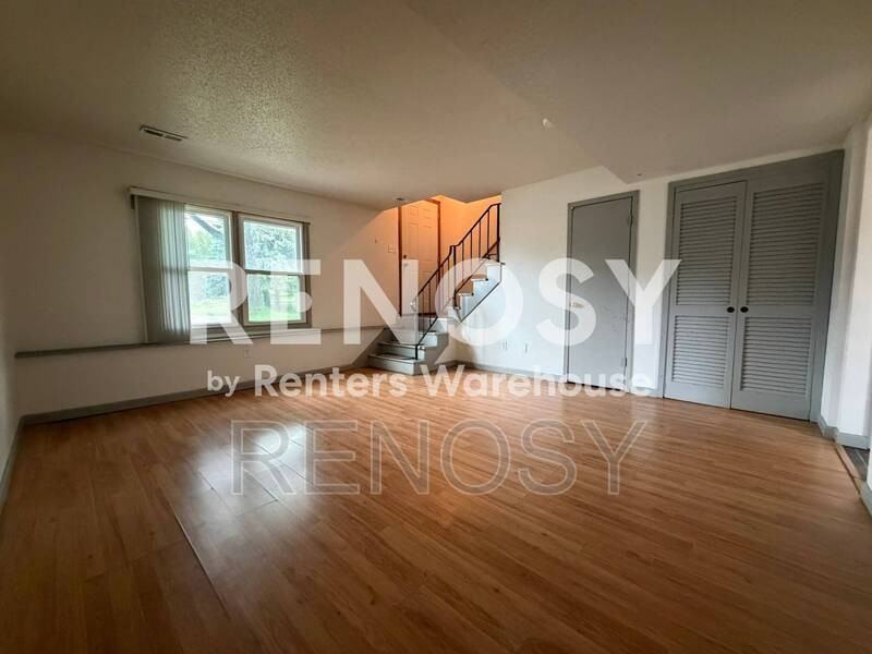 2002 Evergreen Ave - Photo 3 of 14