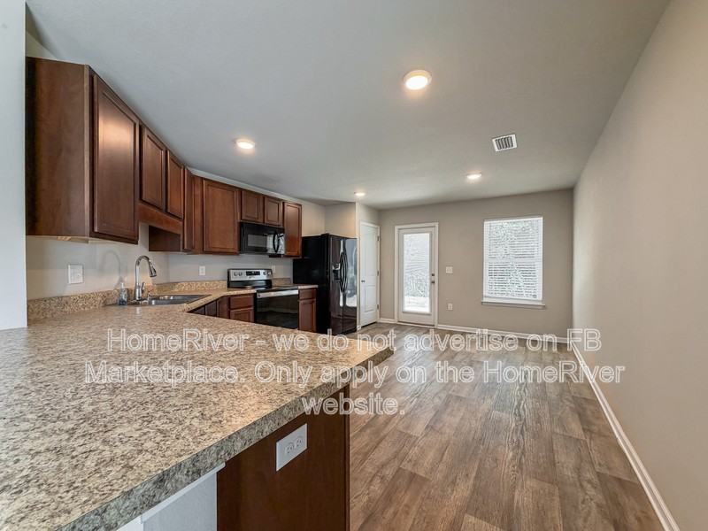 639 Earl Godwin Rd - Photo 6 of 18