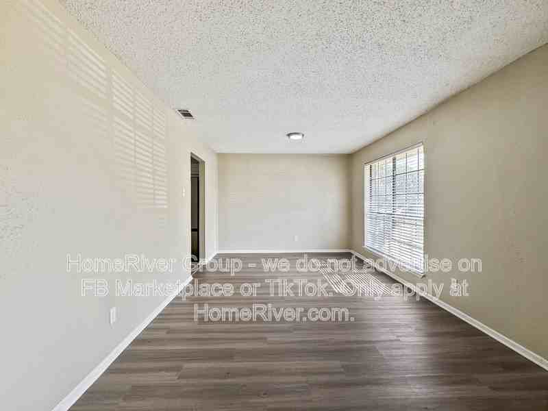 1317 Westpark Dr - Photo 3 of 18