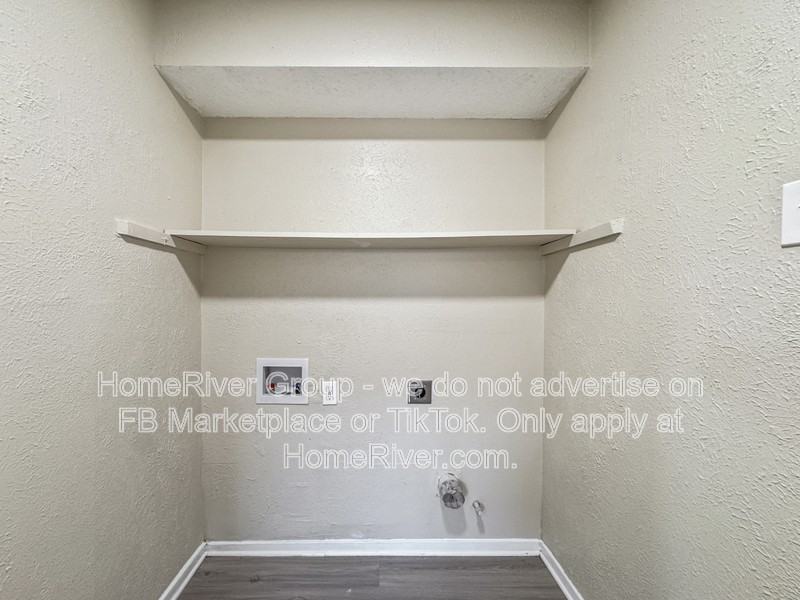 1317 Westpark Dr - Photo 7 of 18