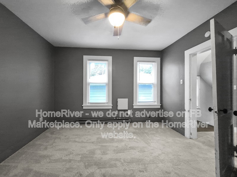 901 1/2 Edgewater Ave - Photo 3 of 19
