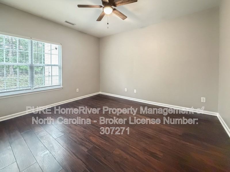 5018 Rainmaker Dr - Photo 7 of 21