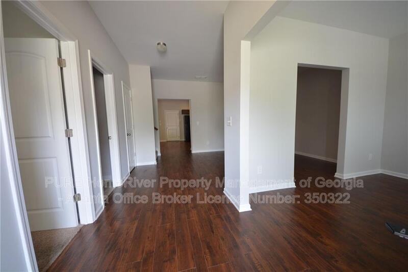 554 Tulip Ln - Photo 3 of 22