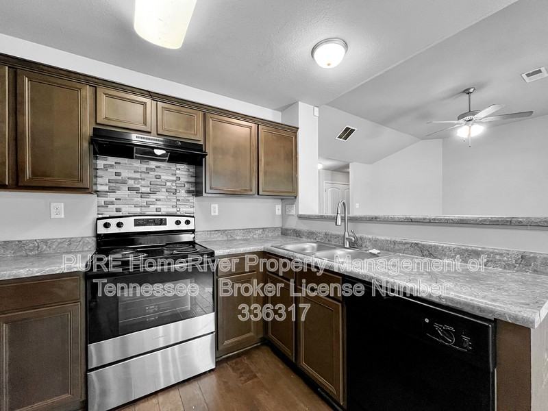 3681 Jordan View Dr - Photo 2 of 19