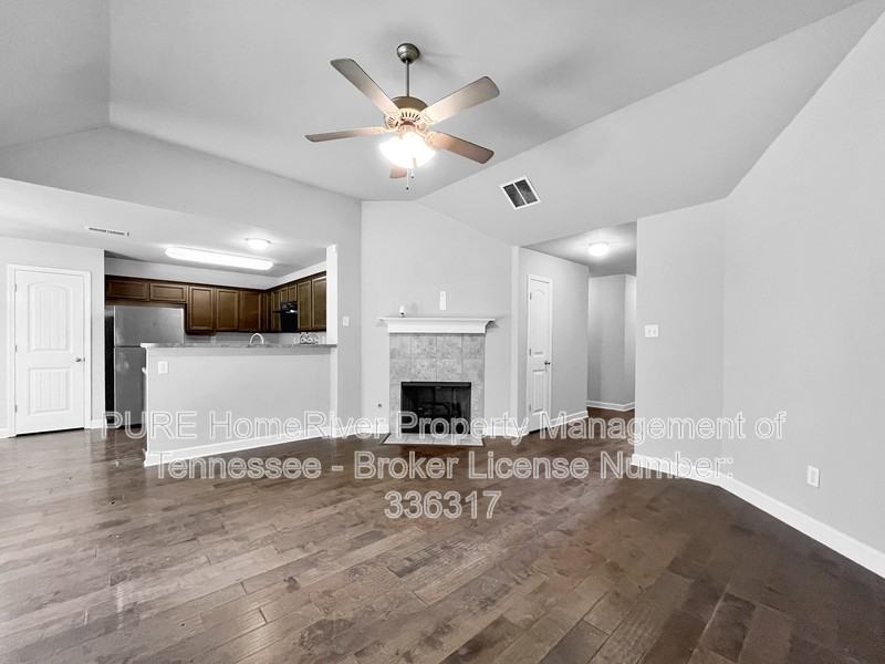 3681 Jordan View Dr - Photo 3 of 19