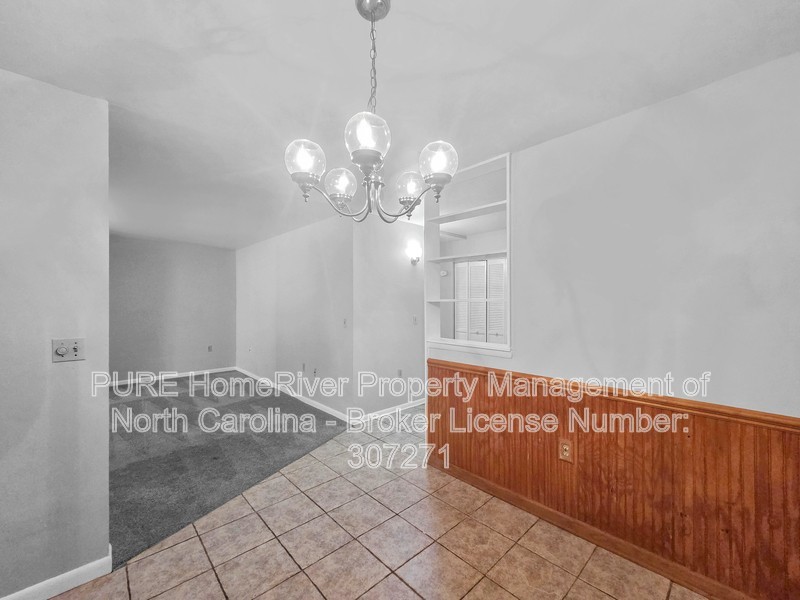 4801 Spring Lake Dr #B - Photo 4 of 21