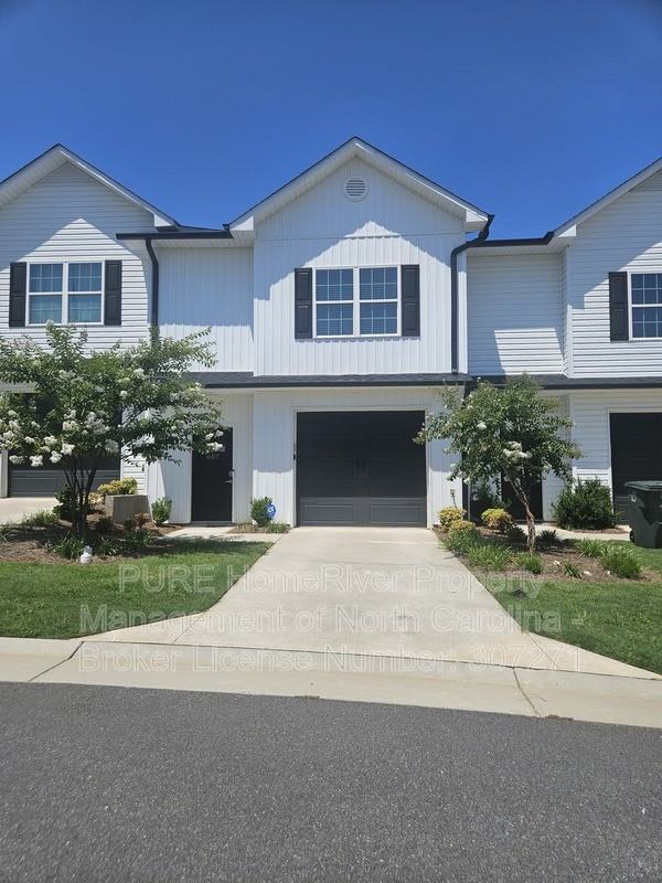 607 Pompano Dr