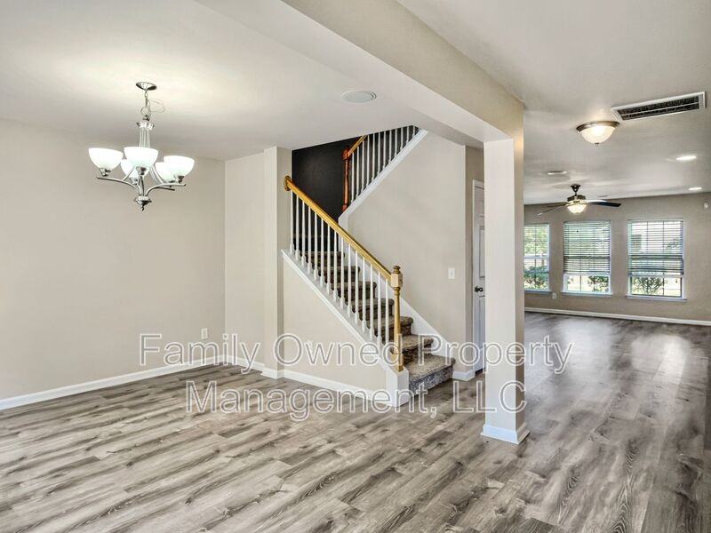 1201 Wild Goose Trl - Photo 7 of 39