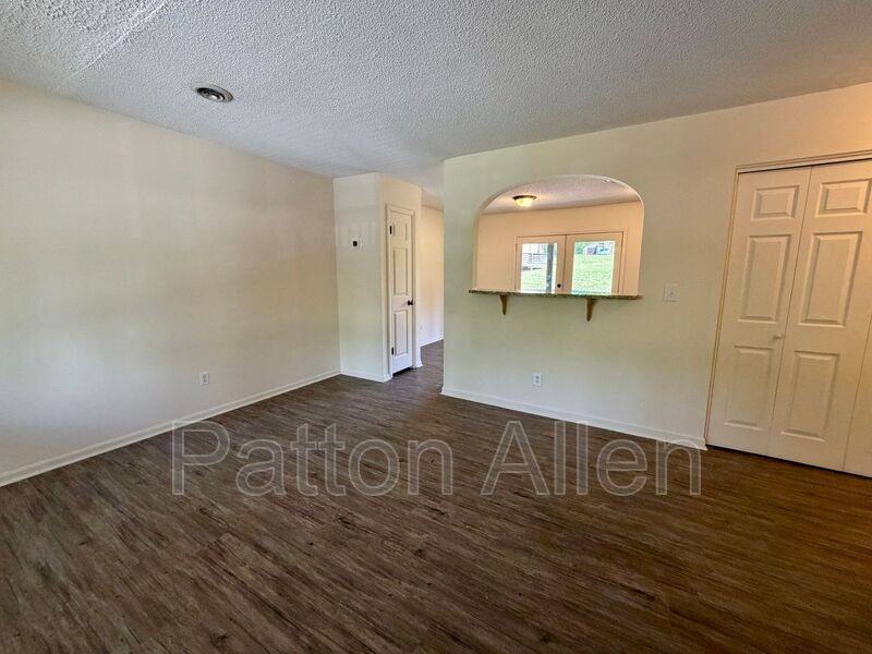 34 Dawnwood Cir - Photo 2 of 17