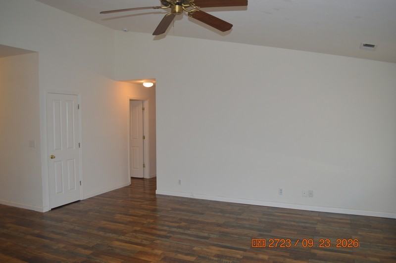 923 Woodland Dr - Photo 6 of 21