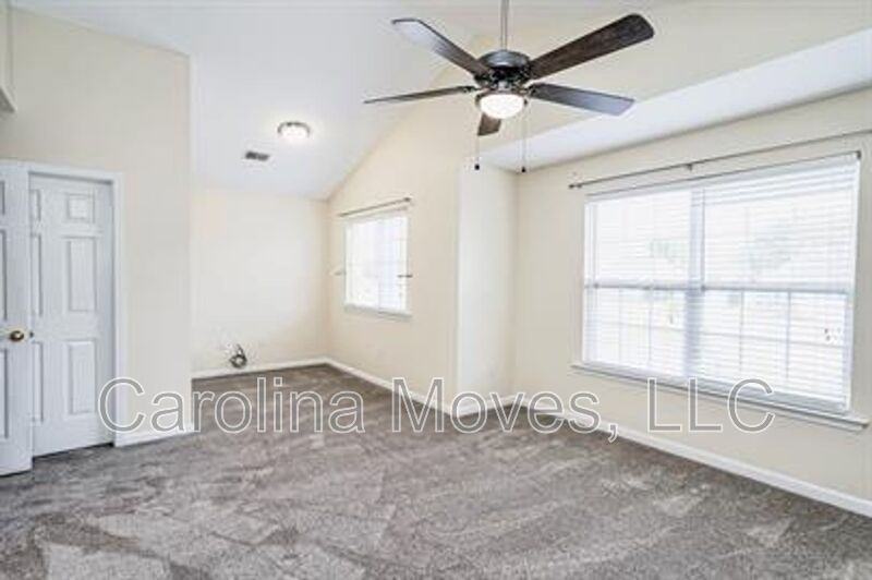 302 Shellbark Dr - Photo 5 of 14