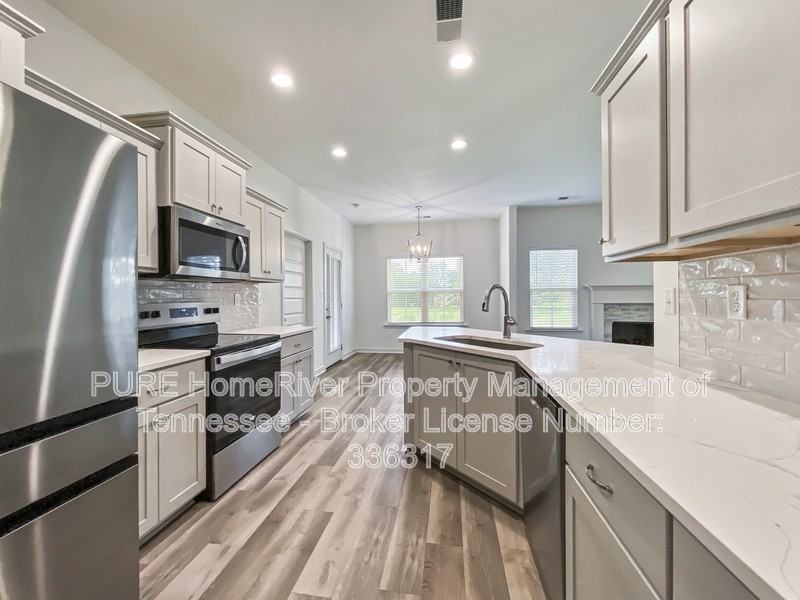 13965 Wesley Banks Blvd - Photo 6 of 19