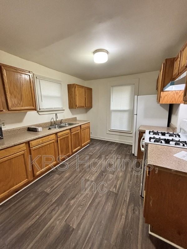 112 W Seaview Ave - Photo 7 of 17