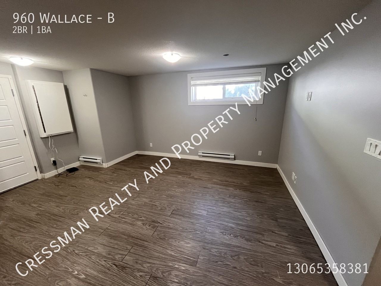 960 Wallace St - Photo 3 of 9