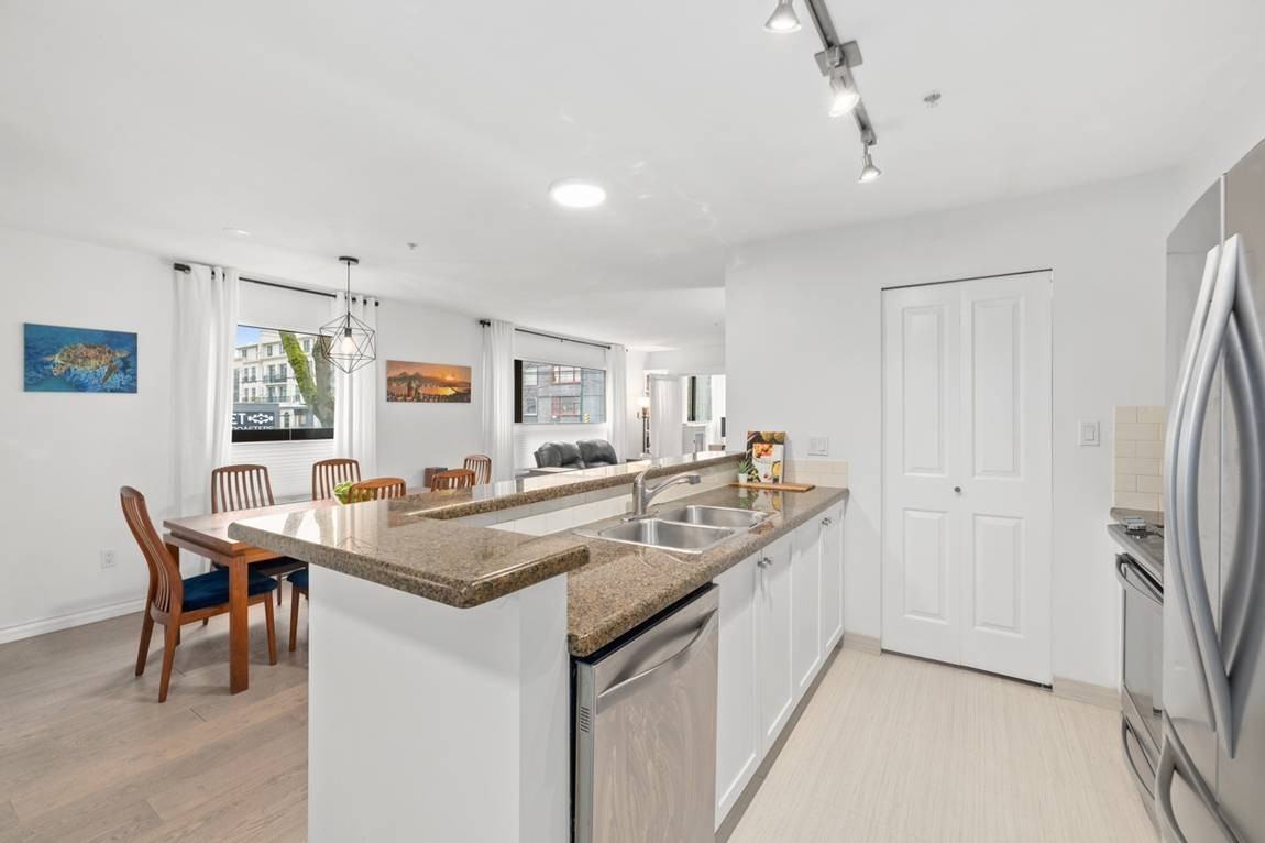 997 West 22nd Avenue - Photo 6 of 17