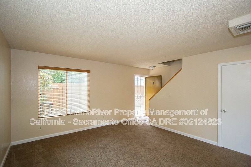 317 U St #4 - Photo 2 of 12