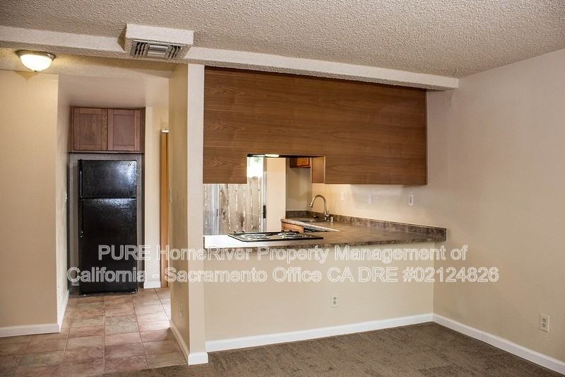 317 U St #4 - Photo 3 of 12